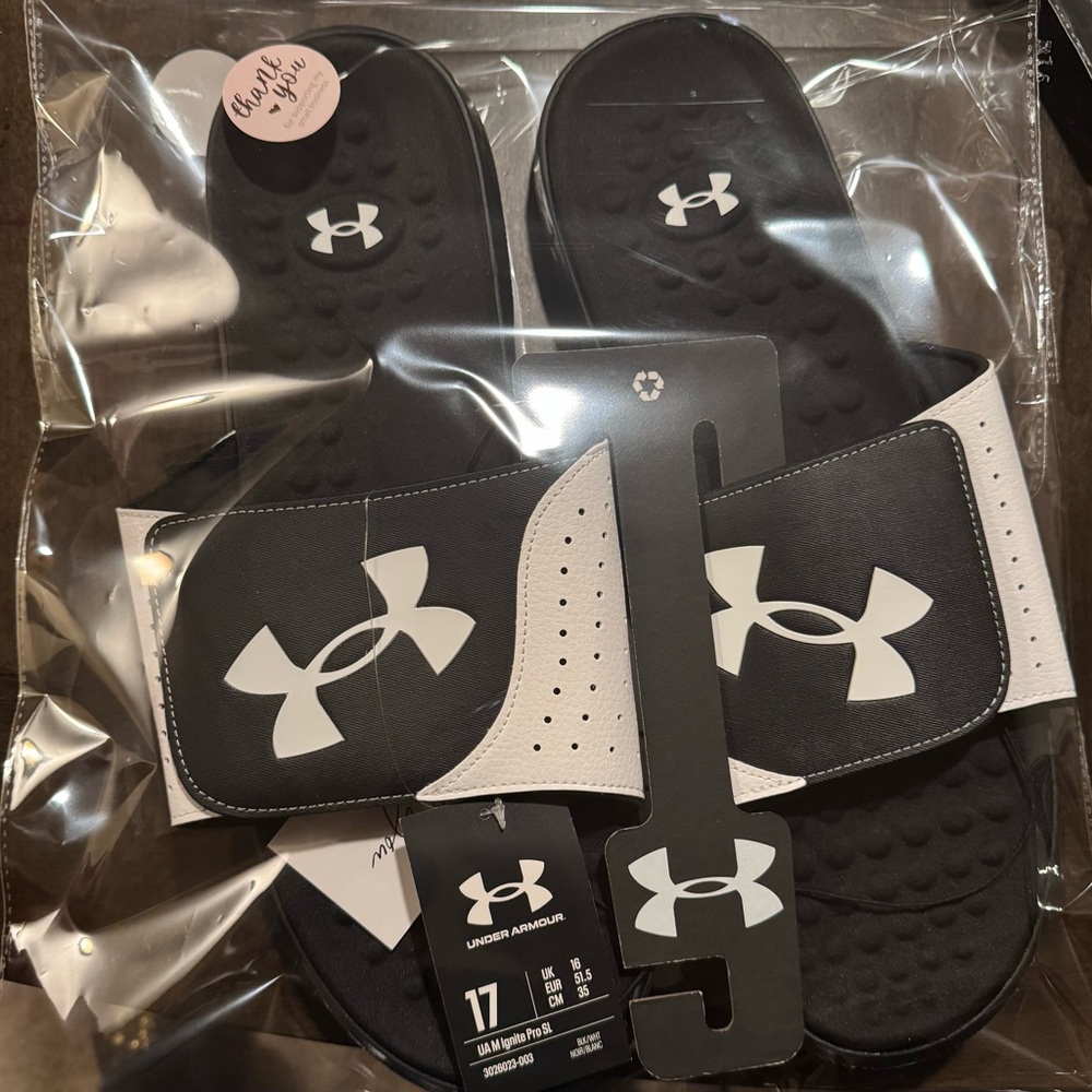 NWT Under Armour Men’s New Black White Slides 30226023-003 Ignite